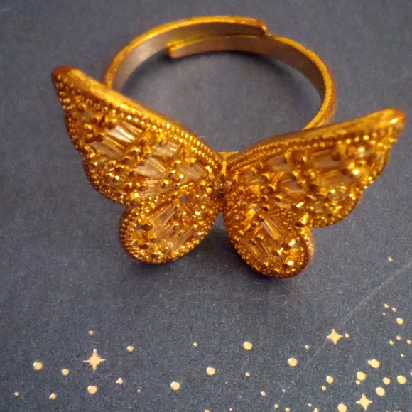 Assorted Jewelry - Picture 11 of 16